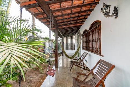 Casa à venda com 480m², 6 quartos e 5 vagasVaranda