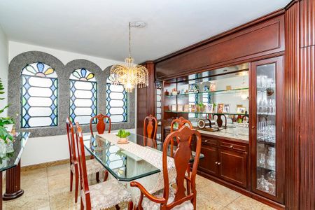 Casa à venda com 480m², 6 quartos e 5 vagasSala 2