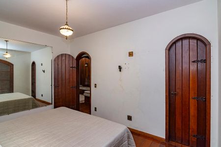 Casa à venda com 480m², 6 quartos e 5 vagasSuíte 1