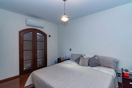 Casa à venda com 480m², 6 quartos e 5 vagasSuíte 1