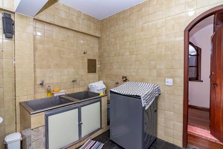 Casa à venda com 480m², 6 quartos e 5 vagasÁrea de Serviço