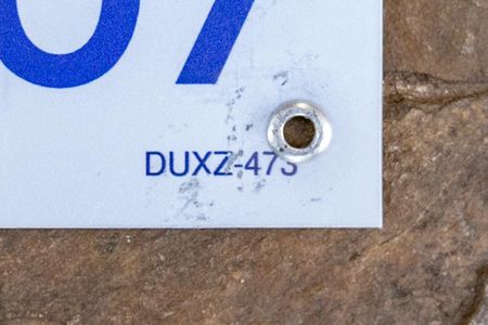 Casa à venda com 480m², 6 quartos e 5 vagasplaca instalada em 27/11/2025 com o código DUXZ-473