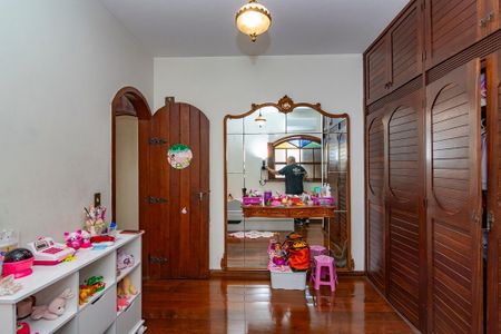 Casa à venda com 480m², 6 quartos e 5 vagasSuíte 2