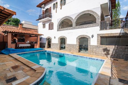 Casa à venda com 480m², 6 quartos e 5 vagasPiscina