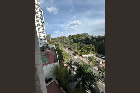 Apartamento à venda com 142m², 2 quartos e 3 vagas