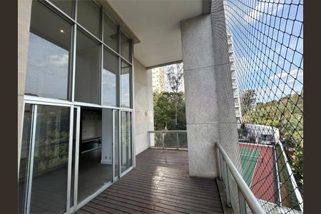 Apartamento à venda com 142m², 2 quartos e 3 vagas