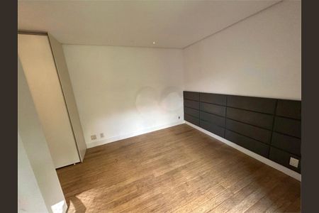 Apartamento à venda com 142m², 2 quartos e 3 vagas