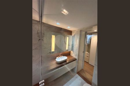 Apartamento à venda com 142m², 2 quartos e 3 vagas