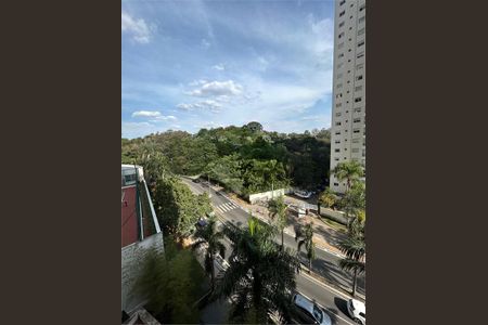 Apartamento à venda com 142m², 2 quartos e 3 vagas