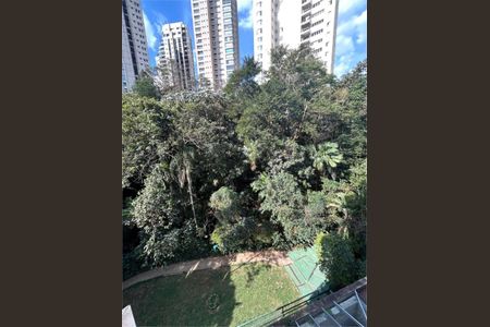 Apartamento à venda com 142m², 2 quartos e 3 vagas