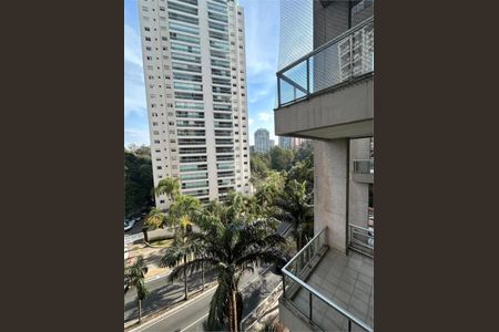 Apartamento à venda com 142m², 2 quartos e 3 vagas