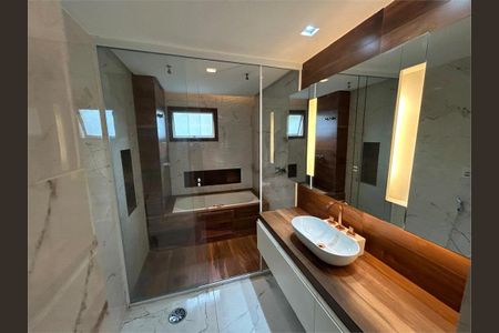 Apartamento à venda com 142m², 2 quartos e 3 vagas