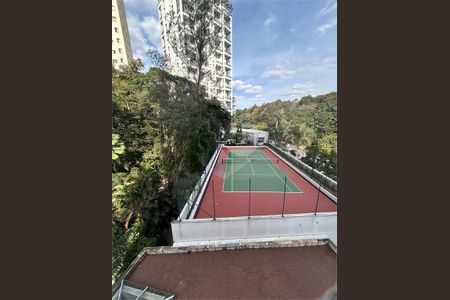 Apartamento à venda com 142m², 2 quartos e 3 vagas