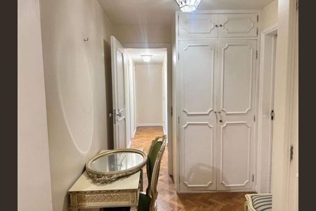 Apartamento à venda com 178m², 4 quartos e 2 vagas