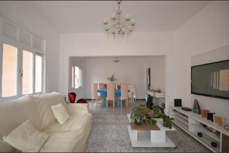 Sala de casa para alugar com 3 quartos, 140m² em Vila Valqueire, Rio de Janeiro