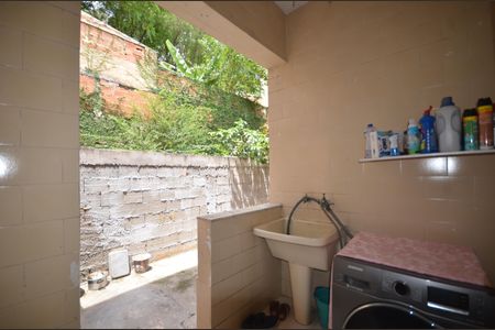 Casa para alugar com 140m², 3 quartos e 1 vagaÁrea de Serviço