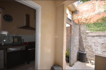 Casa para alugar com 140m², 3 quartos e 1 vagaÁrea de Serviço