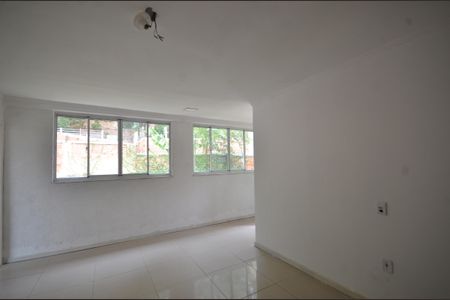Sala de apartamento para alugar com 3 quartos, 140m² em Vila Valqueire, Rio de Janeiro