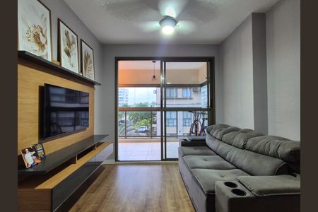 Apartamento à venda com 70m², 2 quartos e 1 vagaSala 