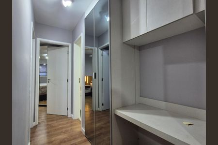 Apartamento à venda com 70m², 2 quartos e 1 vagaCorredor 