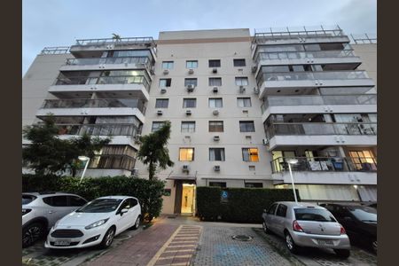 Apartamento à venda com 70m², 2 quartos e 1 vagaFachada 