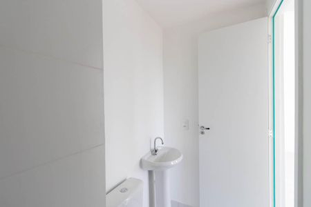 Banheiro de apartamento à venda com 2 quartos, 32m² em Vila Maria, São Paulo