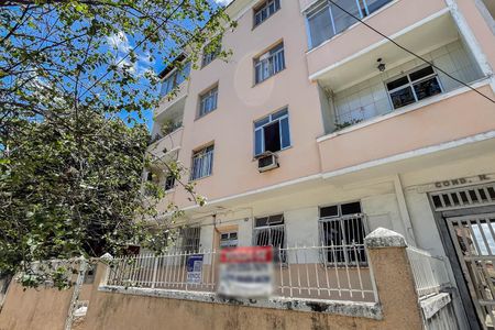 Apartamento à venda com 65m², 2 quartos e 1 vagaFachada