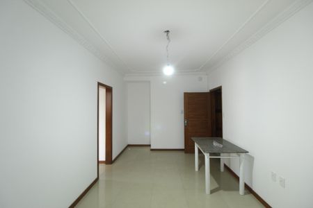 Sala de apartamento à venda com 2 quartos, 67m² em São João, Porto Alegre