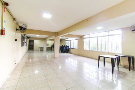 Apartamento à venda com 62m², 2 quartos e 1 vaga Apartamento à venda com 62m², 2 quartos e 1 vagaÁrea comum - Salão de festas