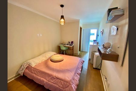 Casa à venda com 3 quartos, 120m² em Cidade Mãe do Céu, São Paulo