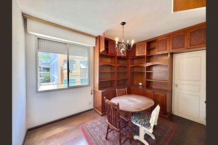 Apartamento à venda com 4 quartos, 233m² em Leblon, Rio de Janeiro