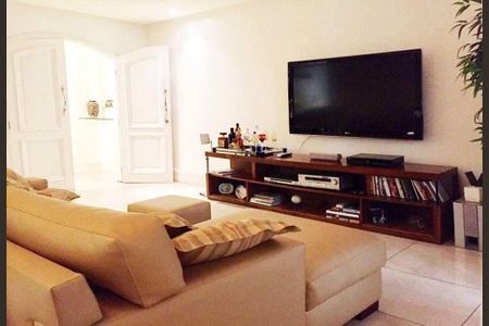 Apartamento à venda com 4 quartos, 217m² em Icaraí, Niterói