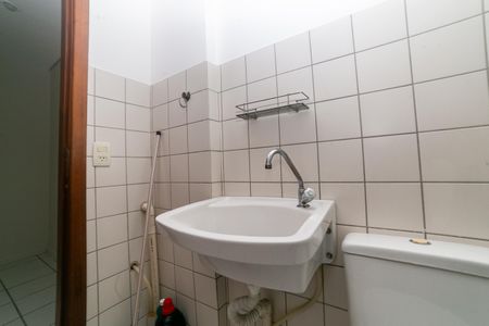 Apartamento à venda com 50m², 2 quartos e sem vaga Apartamento à venda com 50m², 2 quartos e sem vagaBanheiro