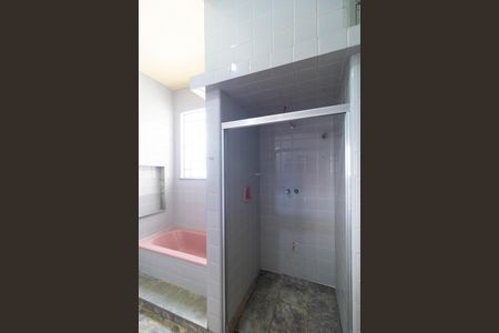 Casa para alugar com 60m², 2 quartos e sem vagaBanheiro