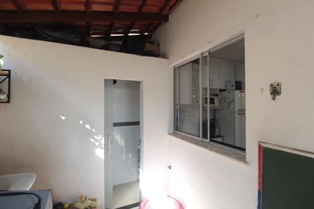 Apartamento à venda com 72m², 2 quartos e 1 vagaÁrea de Serviço