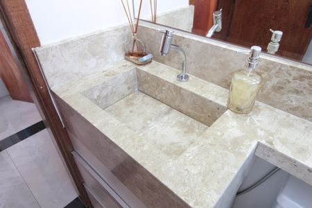 Apartamento à venda com 72m², 2 quartos e 1 vagaBanheiro Social