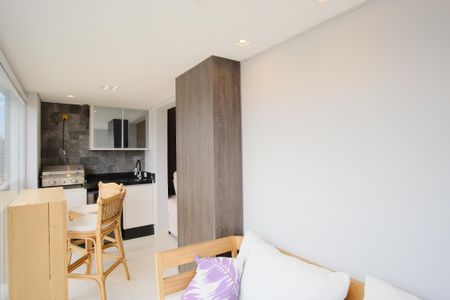 Apartamento à venda com 74m², 2 quartos e 2 vagasVaranda