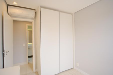 Apartamento à venda com 74m², 2 quartos e 2 vagasQuarto