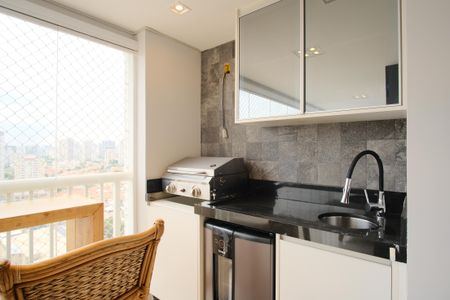 Apartamento à venda com 74m², 2 quartos e 2 vagasVarandaVaranda