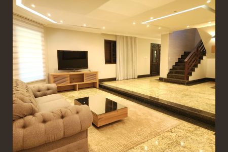 Casa para alugar com 2100m², 5 quartos e 10 vagas