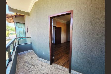 Casa para alugar com 2100m², 5 quartos e 10 vagas