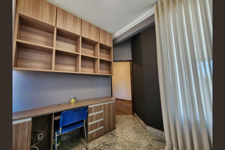 Casa para alugar com 2100m², 5 quartos e 10 vagas