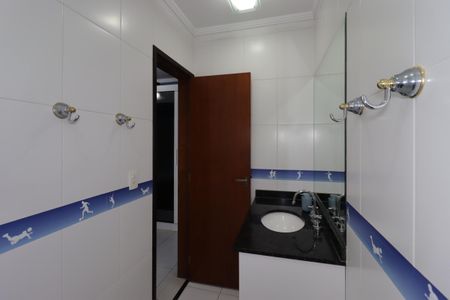 Apartamento à venda com 105m², 3 quartos e 2 vagasBanheiro da Suíte