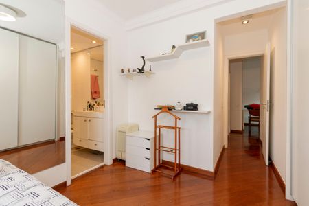 Apartamento à venda com 80m², 2 quartos e 2 vagasSuíte 2