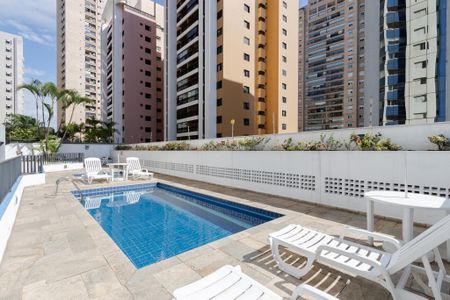 Apartamento à venda com 80m², 2 quartos e 2 vagasPiscina