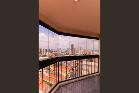 Apartamento à venda com 280m², 3 quartos e 3 vagas Apartamento à venda com 280m², 3 quartos e 3 vagasVaranda
