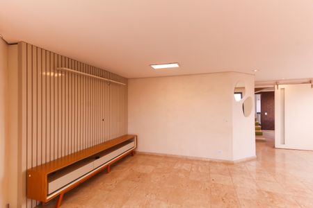 Apartamento à venda com 280m², 3 quartos e 3 vagas Apartamento à venda com 280m², 3 quartos e 3 vagasSala