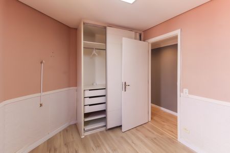 Apartamento à venda com 280m², 3 quartos e 3 vagas Apartamento à venda com 280m², 3 quartos e 3 vagasQuarto 2