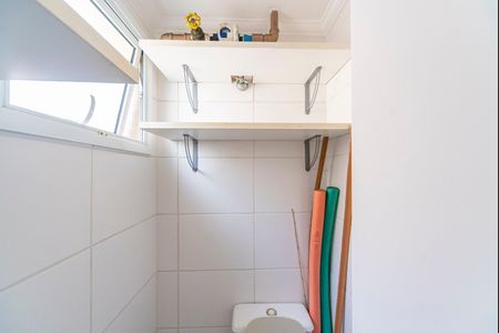 Apartamento à venda com 98m², 3 quartos e 3 vagas Apartamento à venda com 98m², 3 quartos e 3 vagasBanheiro de serviço