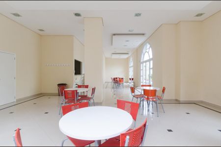 Apartamento à venda com 98m², 3 quartos e 3 vagas Apartamento à venda com 98m², 3 quartos e 3 vagasÁrea comum - Salão de festas